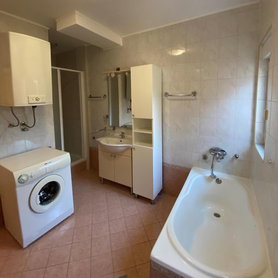 App Ratkovic Apartment Novi Vinodolski Exterior photo